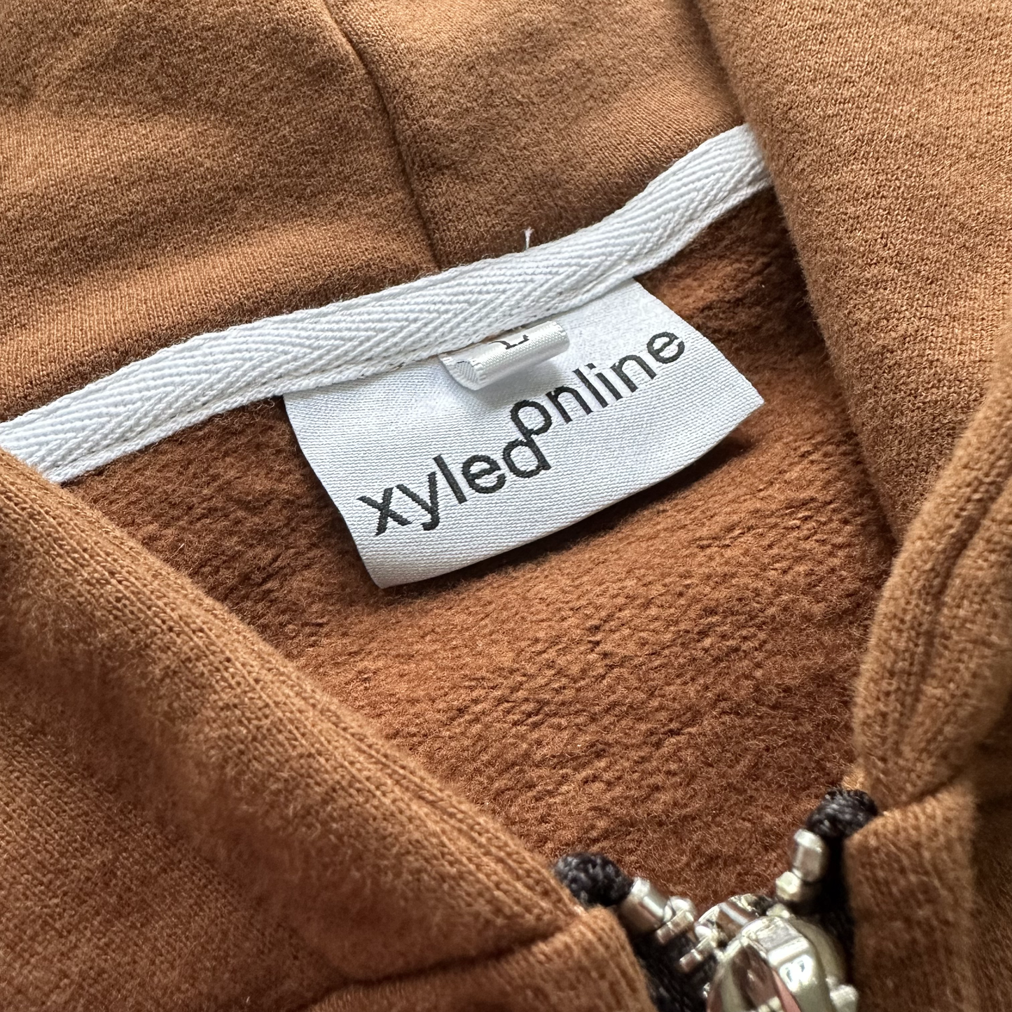 "SILK ROAD STAFF" ZIP UP